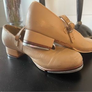 BLOCH TAN LEATHER TECNO TAP SHIOES SIZE 5 1:2